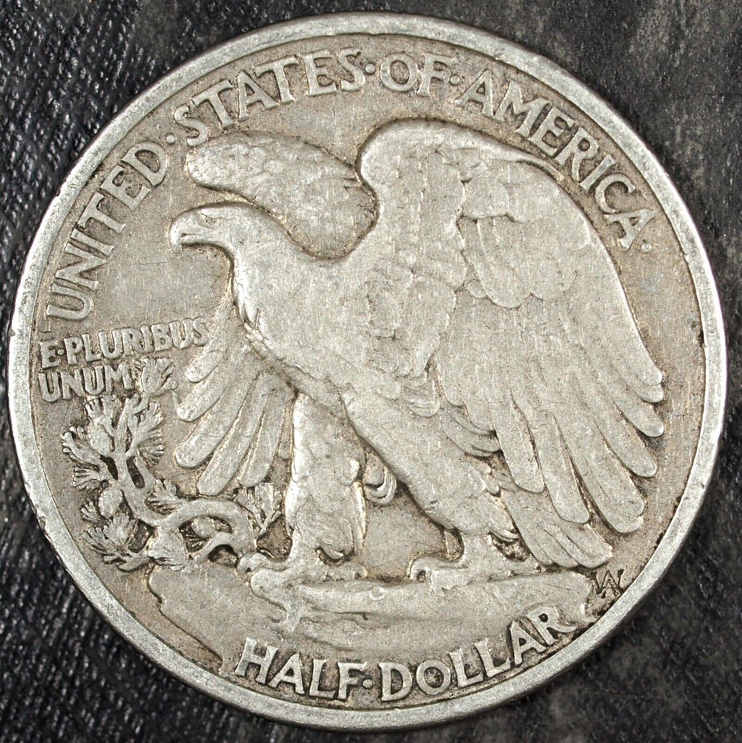 1937 P Walking Liberty Silver Half Dollar ☆☆ Circulated ☆☆ Great Set Filler 329