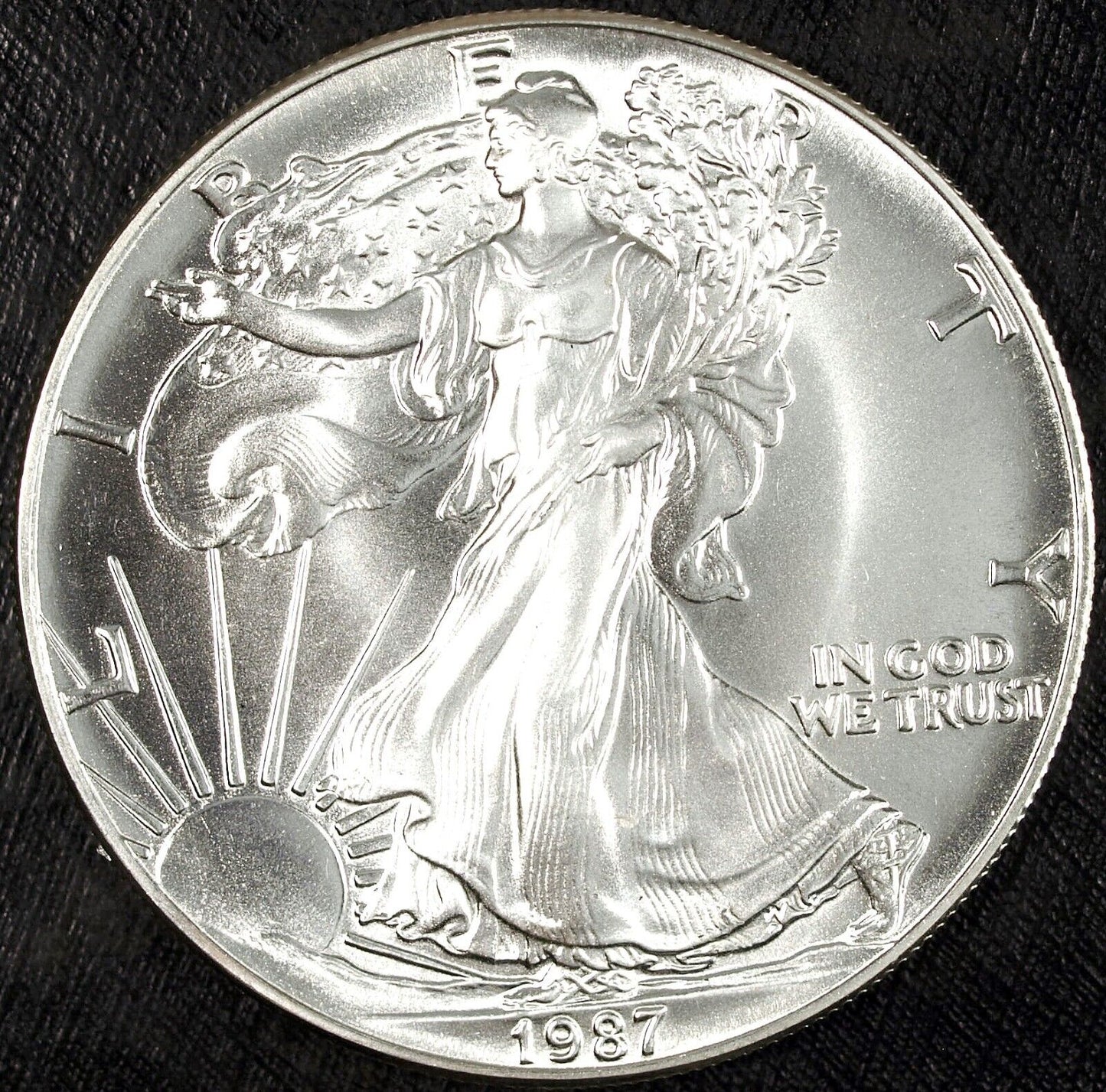 1987 U.S. Mint American Silver Eagle ☆☆ Uncirculated ☆☆ Great Collectible 301
