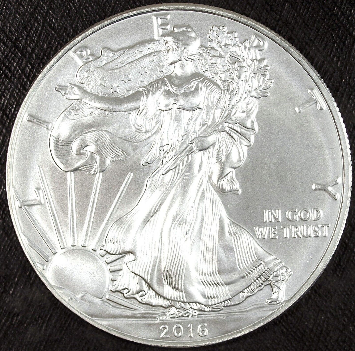 2016 U.S. Mint American Silver Eagle ☆☆ Uncirculated ☆☆ Great Collectible 505
