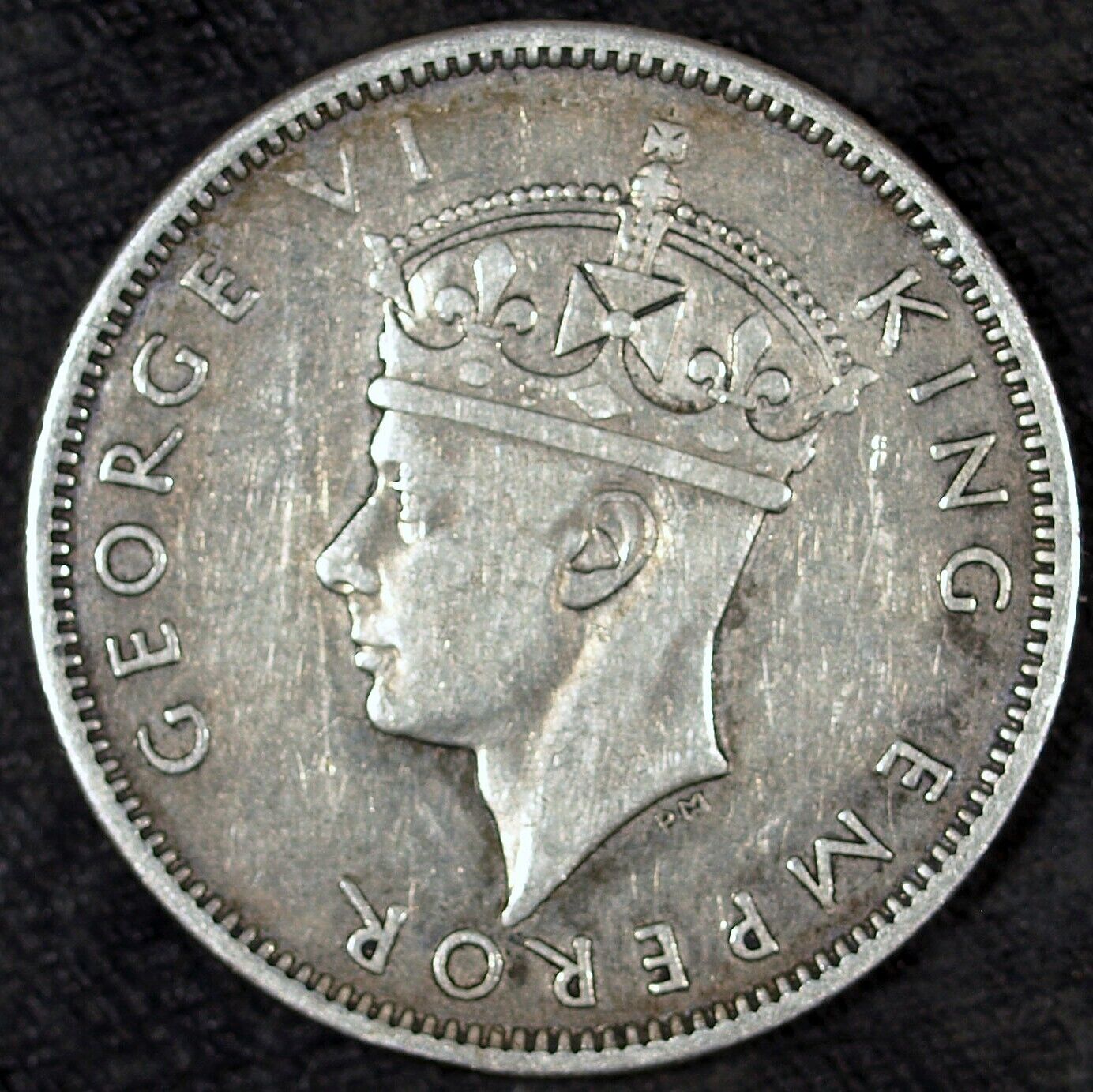 1942 Fiji One Shilling ☆☆ Circulated ☆☆ Great Collectible 106