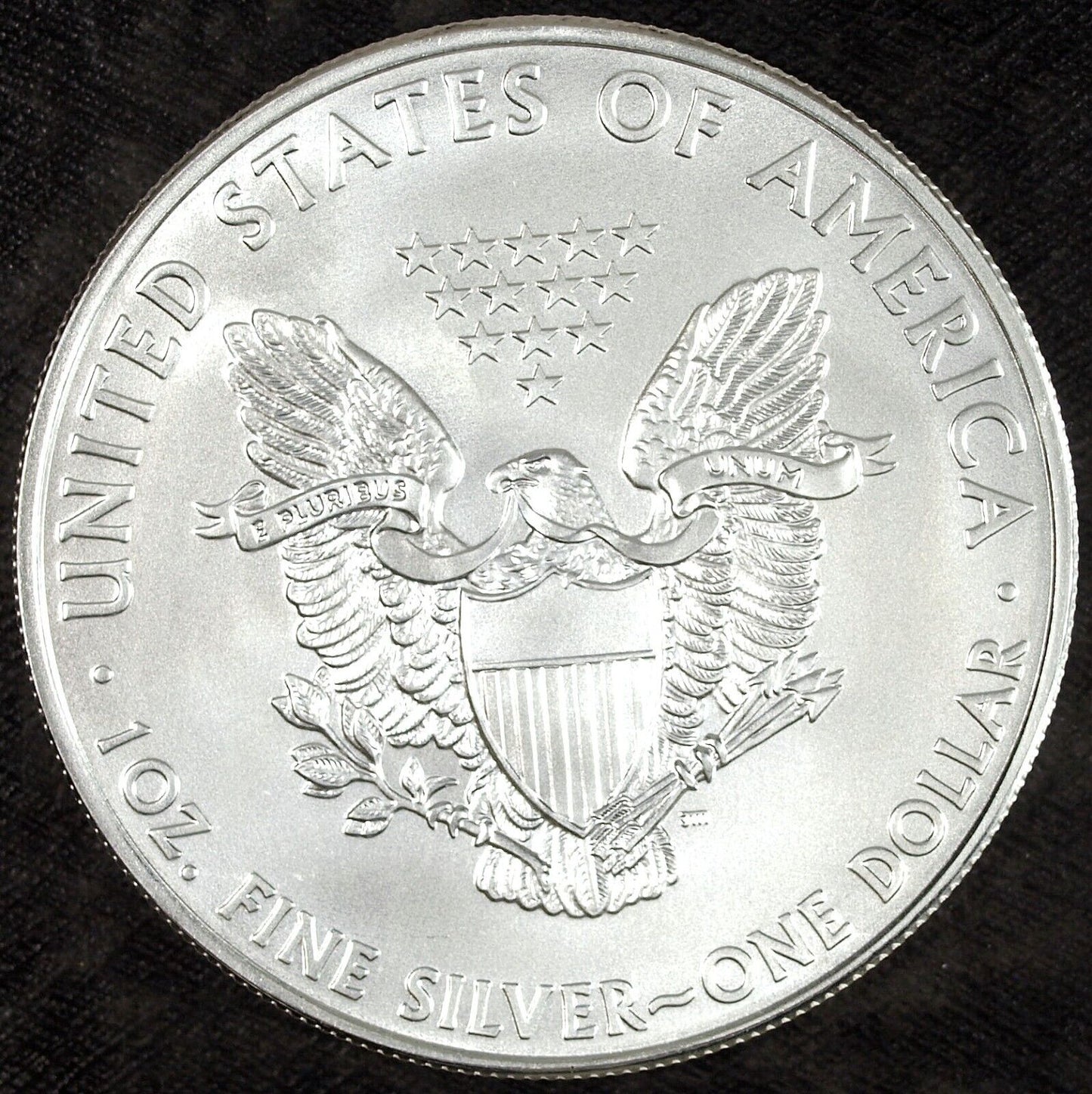 2011 U.S. Mint American Silver Eagle ☆☆ Uncirculated ☆☆ Great Collectible 181