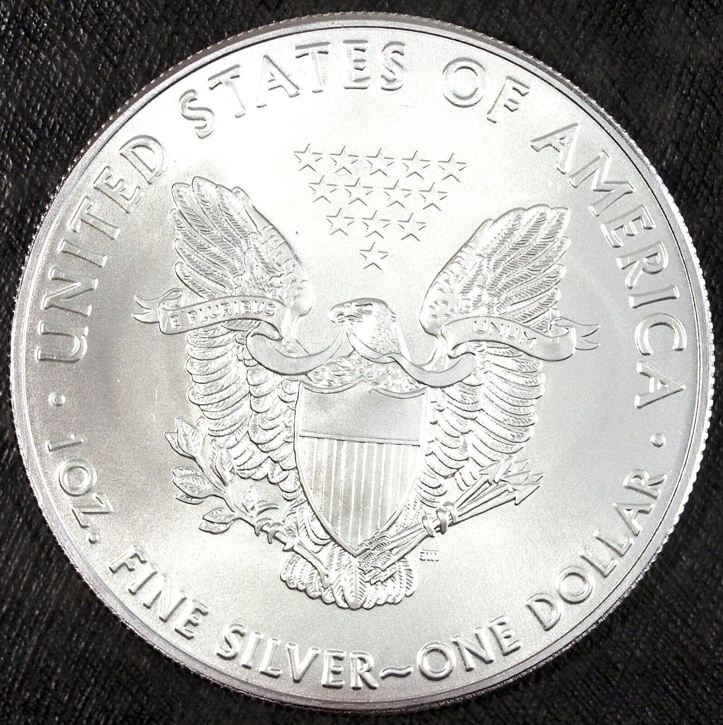2011 U.S. Mint American Silver Eagle ☆☆ Uncirculated ☆☆ Great Collectible 181