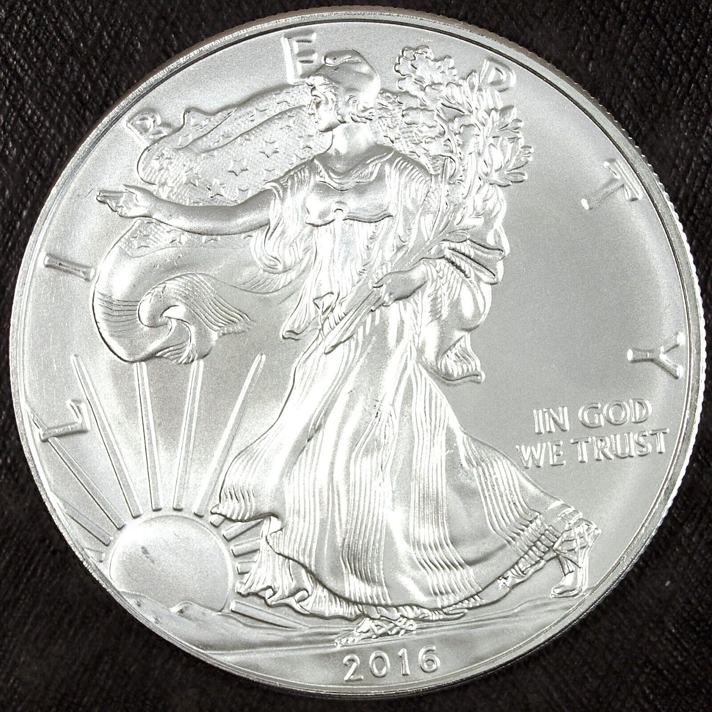 2016 U.S. Mint American Silver Eagle ☆☆ Uncirculated ☆☆ Great Collectible 254