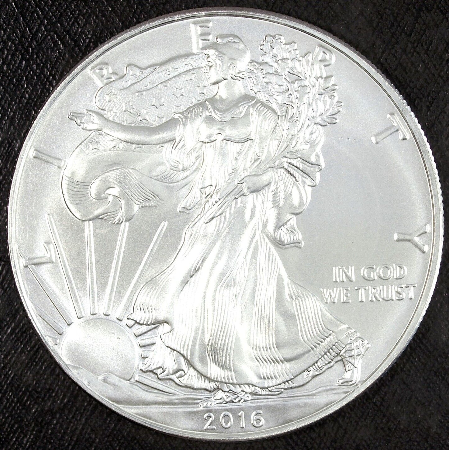 2016 U.S. Mint American Silver Eagle ☆☆ Uncirculated ☆☆ Great Collectible 127