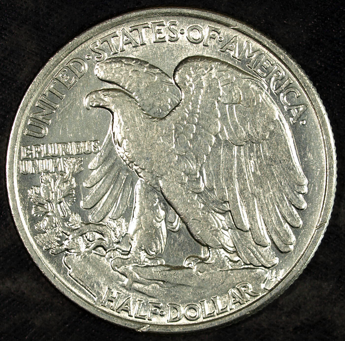 1943 P Walking Liberty Silver Half Dollar ☆☆ UnCirculated ☆☆ Great For Sets 167