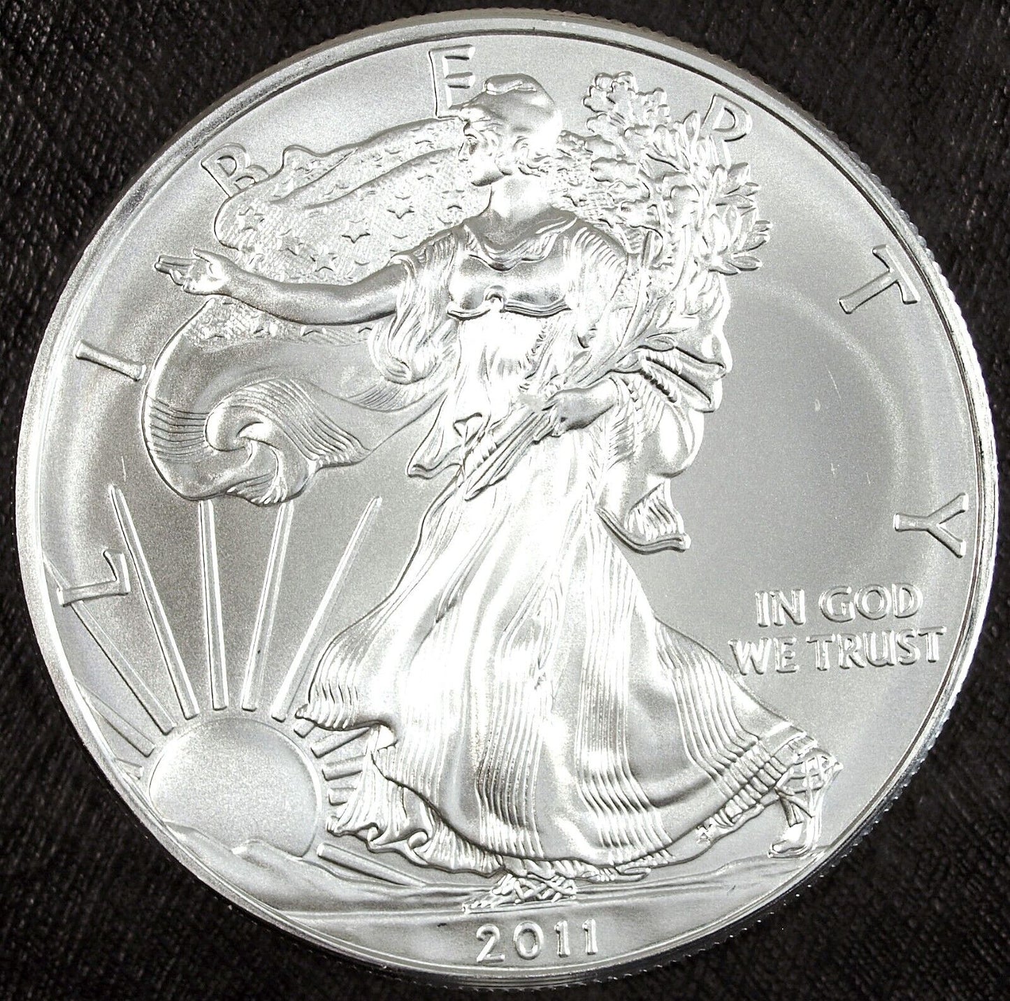 2011 U.S. Mint American Silver Eagle ☆☆ Uncirculated ☆☆ Great Collectible 261